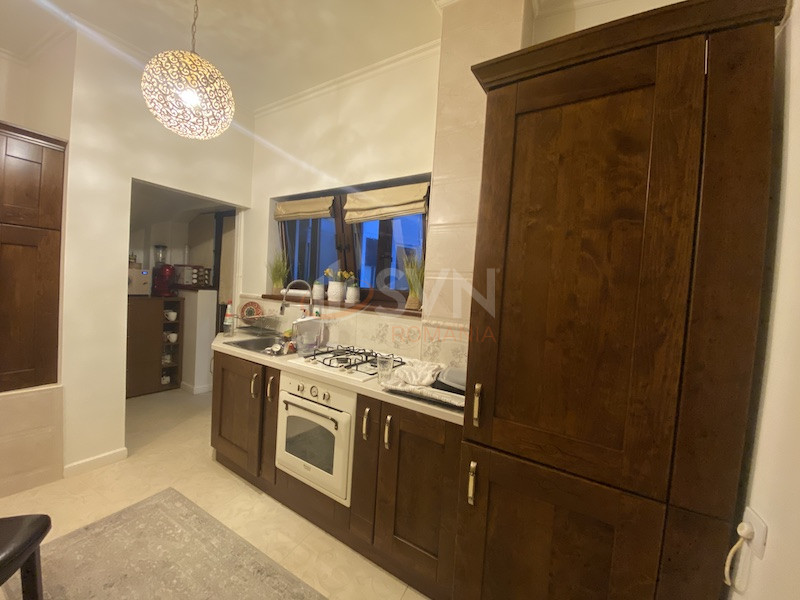 Apartament, 3 camere Bucuresti/Primaverii