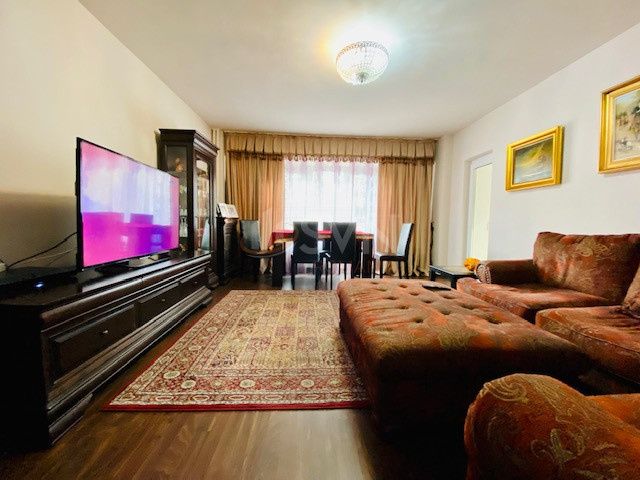 Apartament, 3 camere Bucuresti/Calea Calarasilor