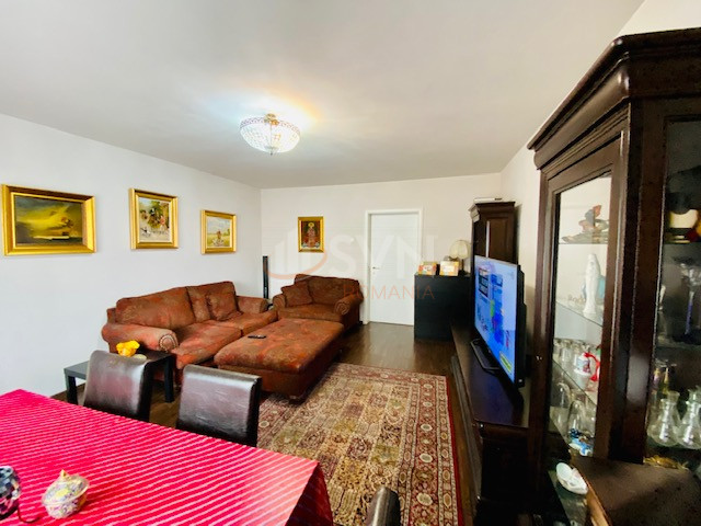 Apartament, 3 camere Bucuresti/Calea Calarasilor