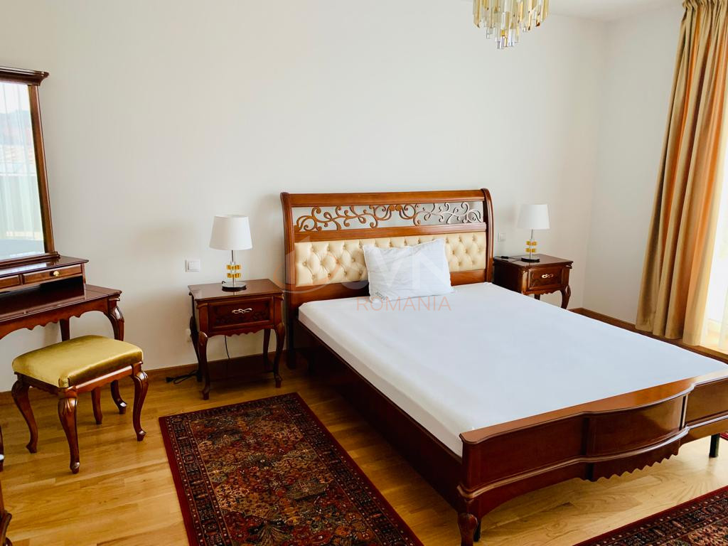 Apartament, 3 camere Cluj/Centru