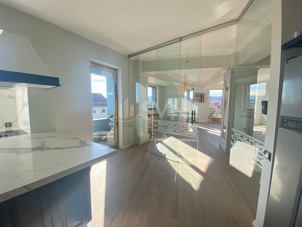 Apartament, 3 camere Cluj/Centru