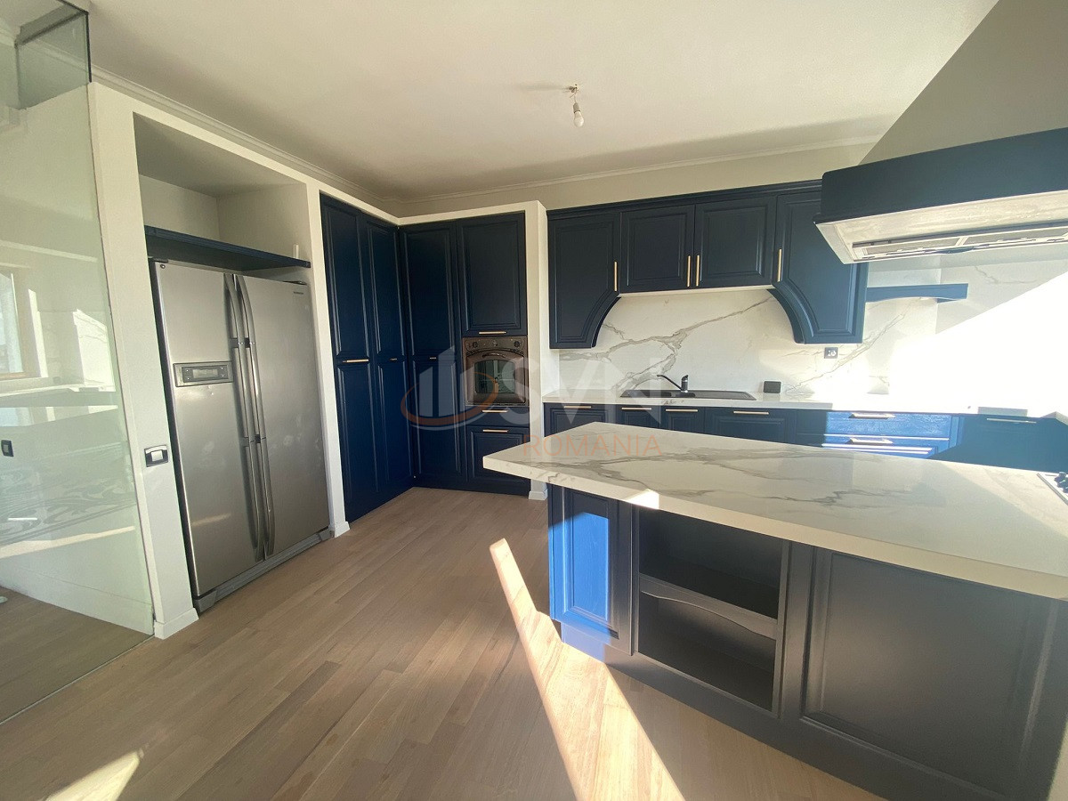 Apartament, 3 camere Cluj/Centru