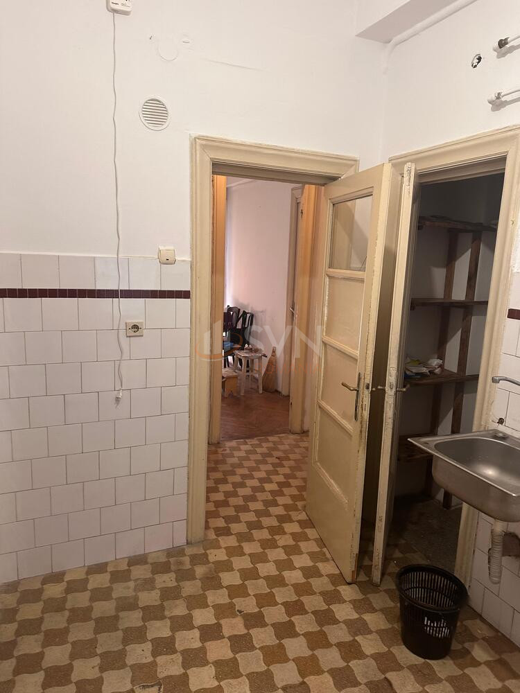 Apartament, 3 camere Bucuresti/Calea Victoriei