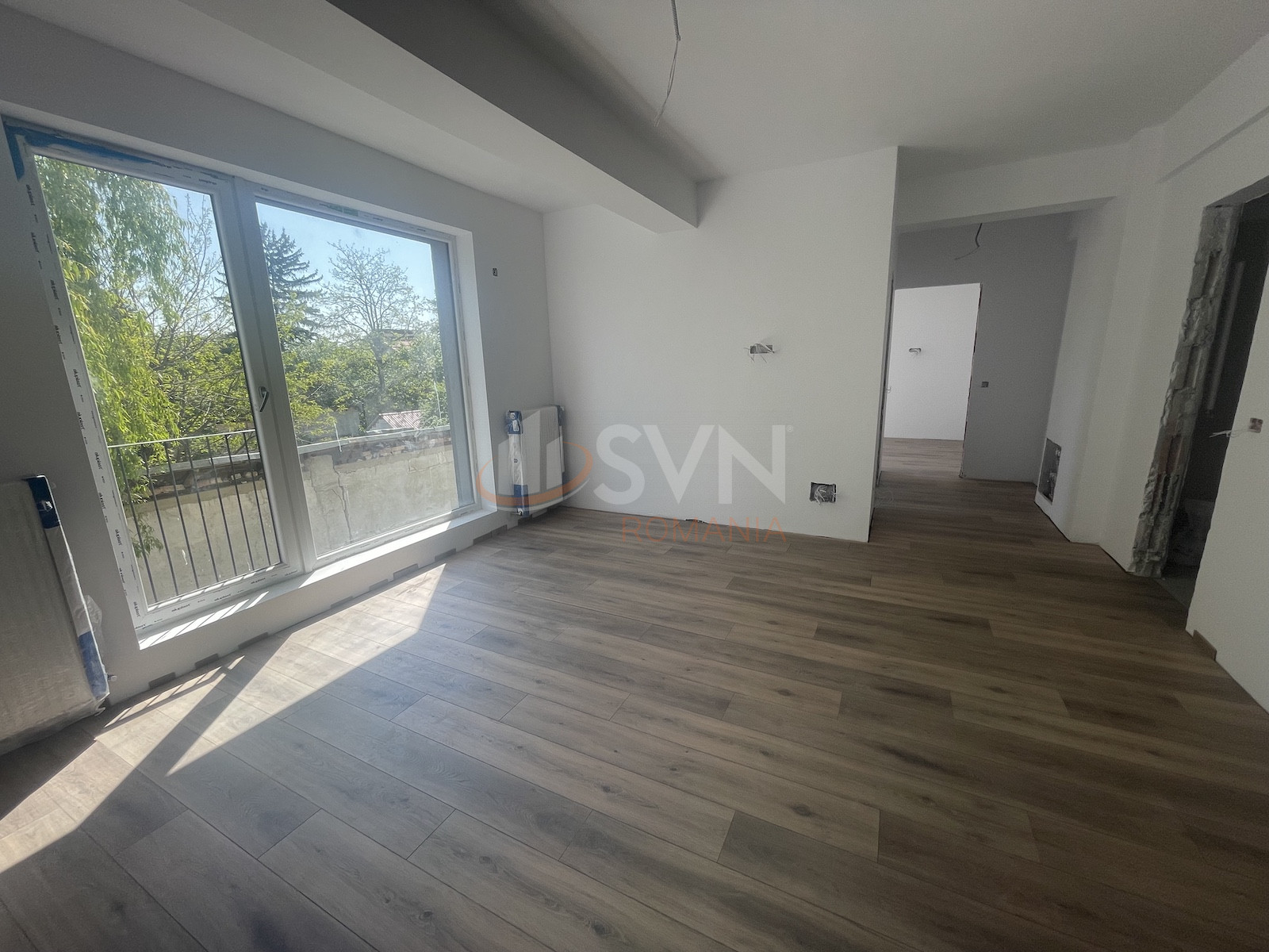 Apartament, 3 camere Bucuresti/Damaroaia