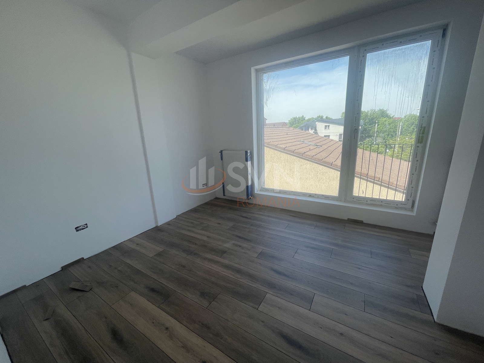 Apartament, 3 camere Bucuresti/Damaroaia