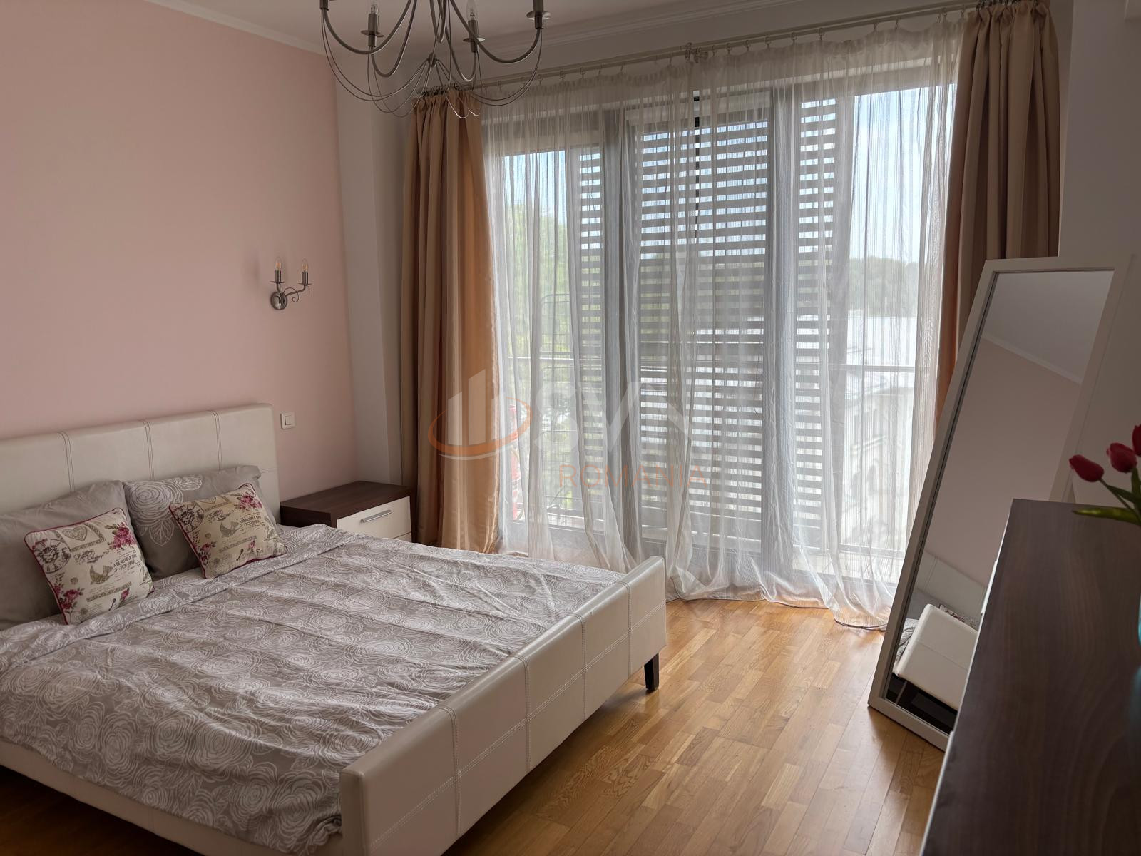 Apartament, 3 camere Bucuresti/Piata Victoriei