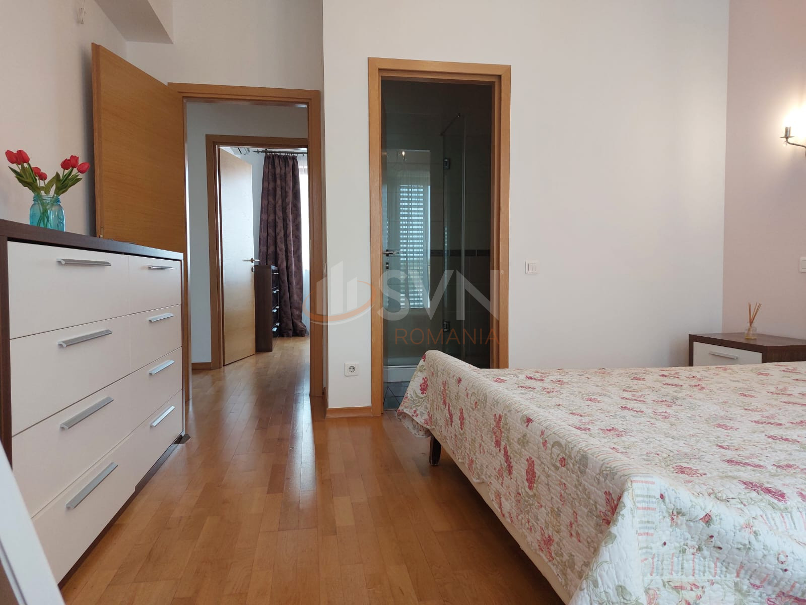 Apartament, 3 camere Bucuresti/P-ta Victoriei