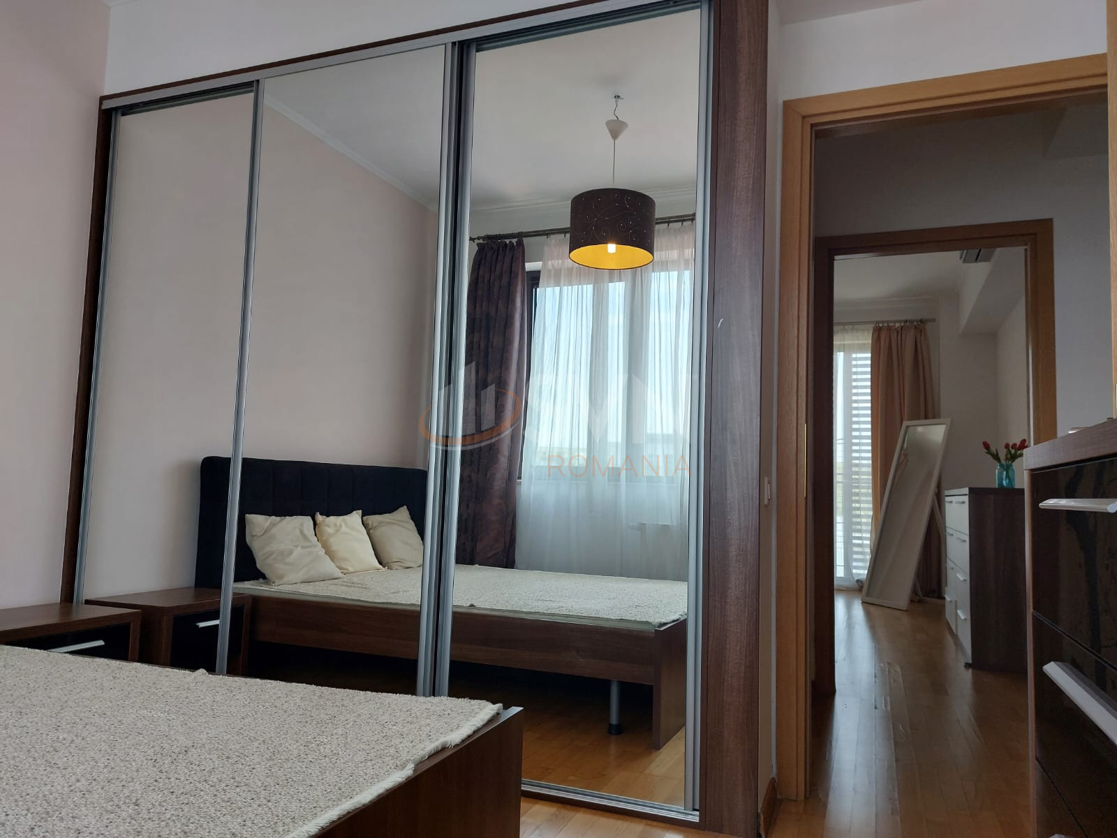 Apartament, 3 camere Bucuresti/P-ta Victoriei
