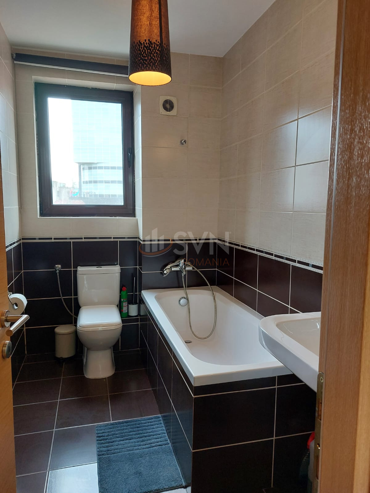 Apartament, 3 camere Bucuresti/P-ta Victoriei