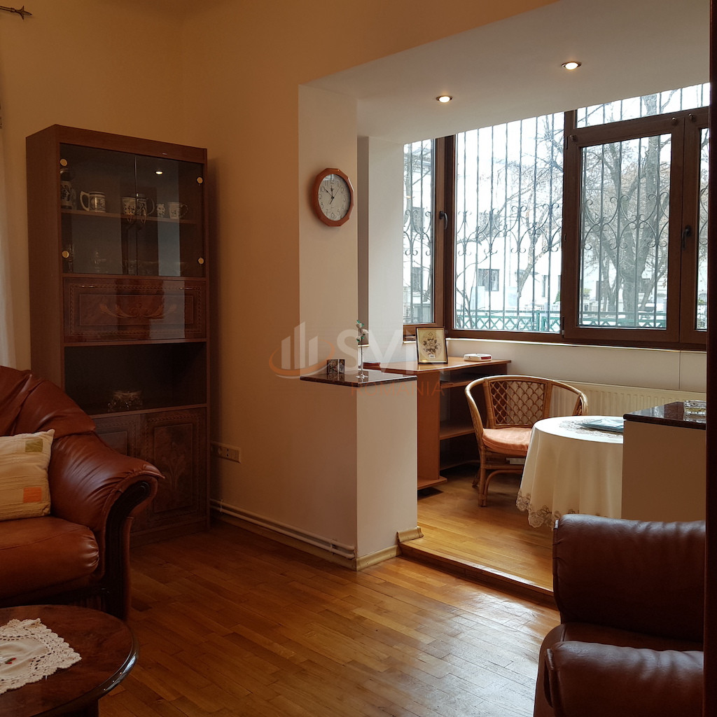 Apartament, 3 camere Bucuresti/Piata Victoriei