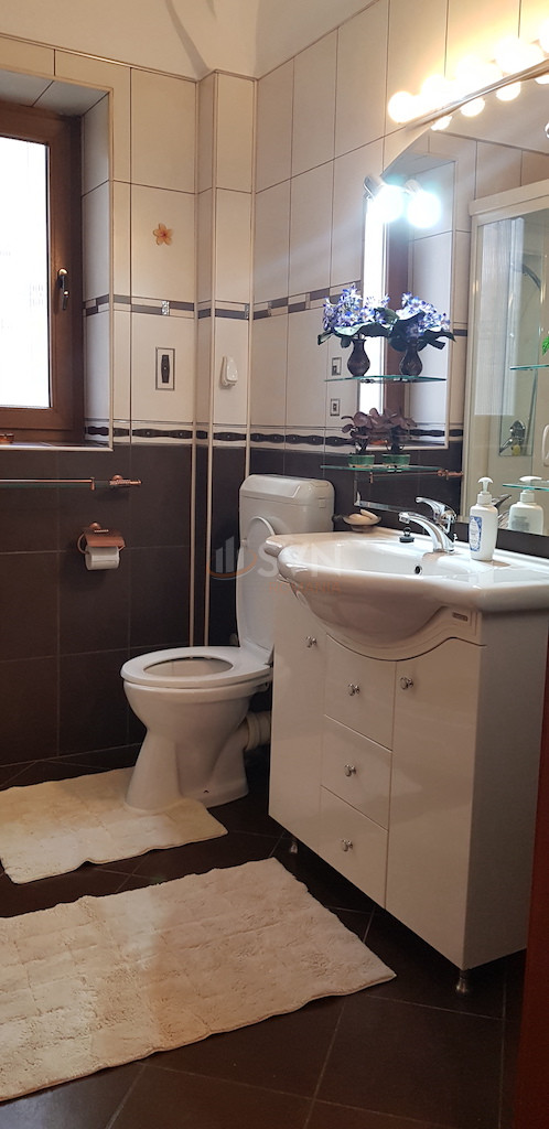 Apartament, 3 camere Bucuresti/Piata Victoriei