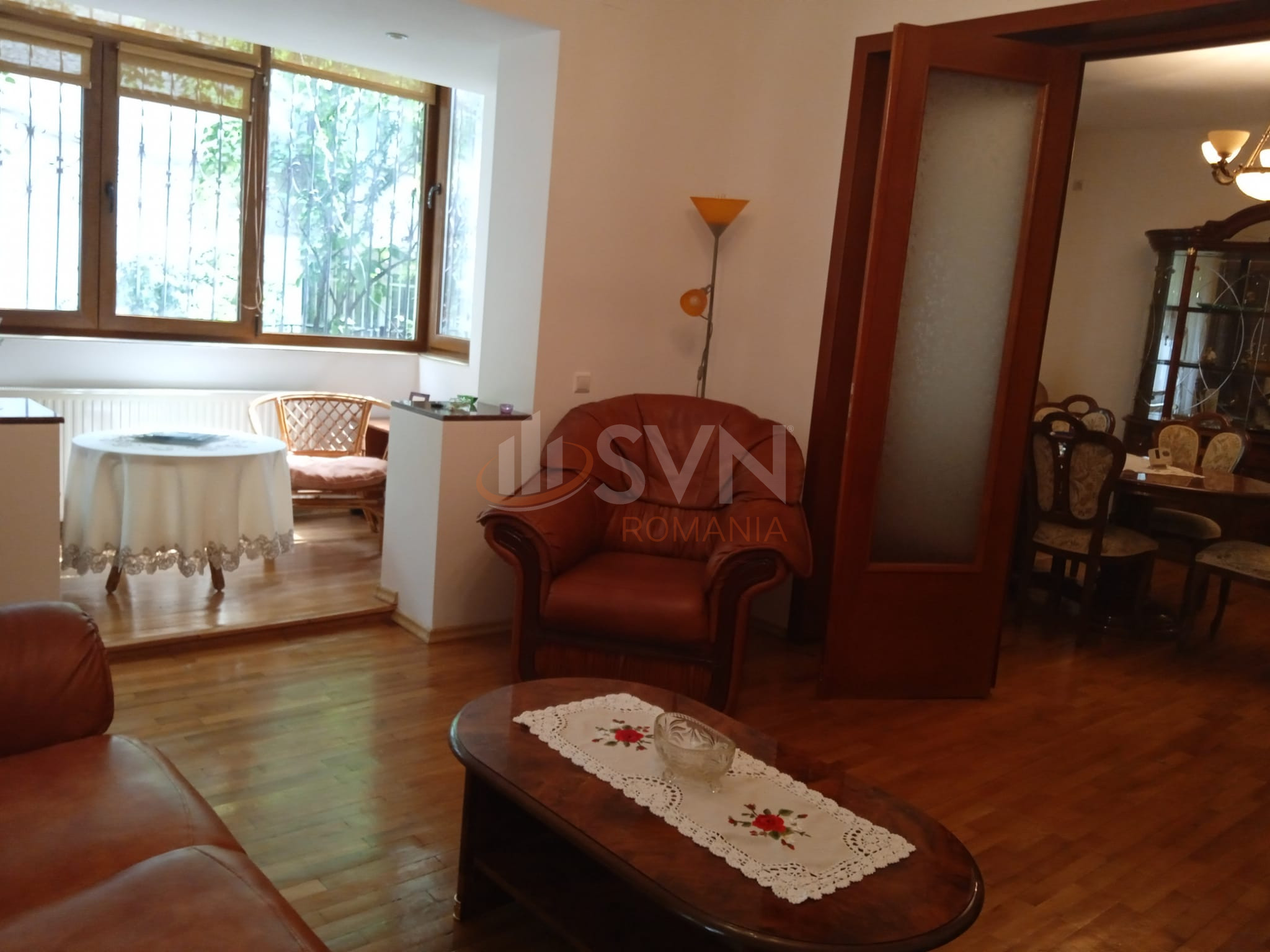 Apartament, 3 camere Bucuresti/Piata Victoriei