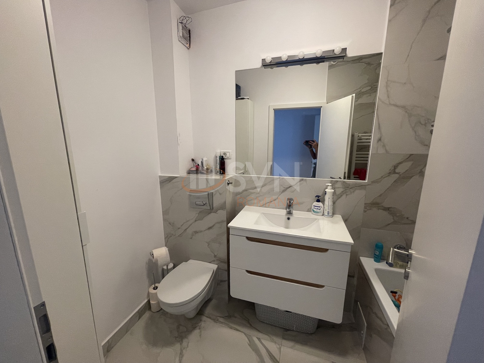 Apartament, 3 camere Bucuresti/Bucurestii Noi