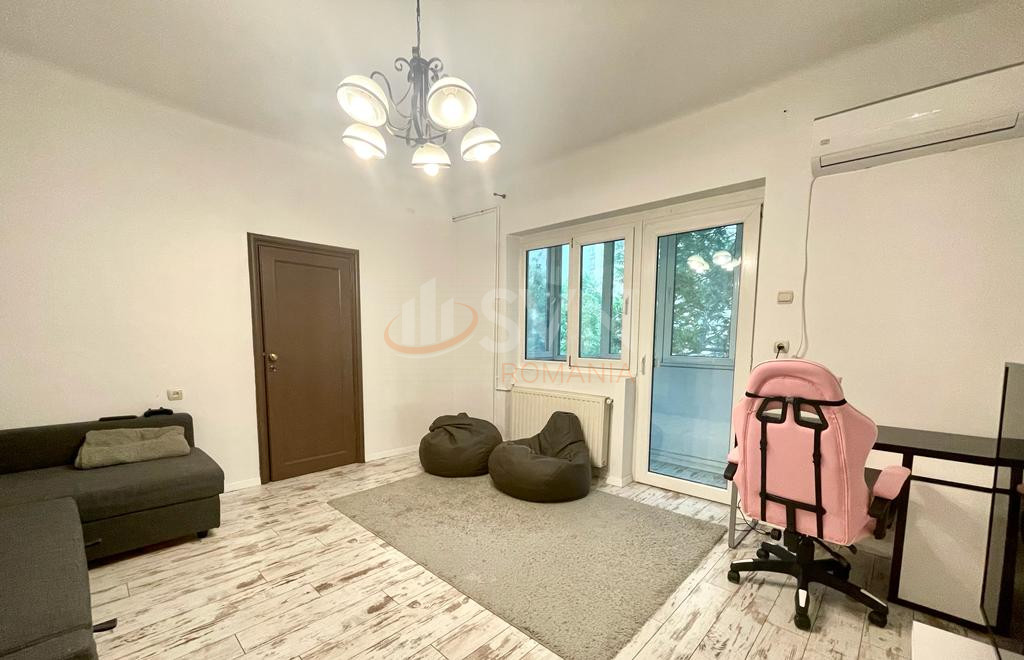 Apartament, 3 camere Bucuresti/Piata Victoriei