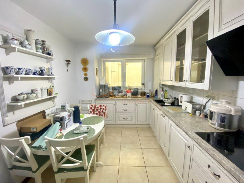 Apartament, 3 camere Bucuresti/Basarabia