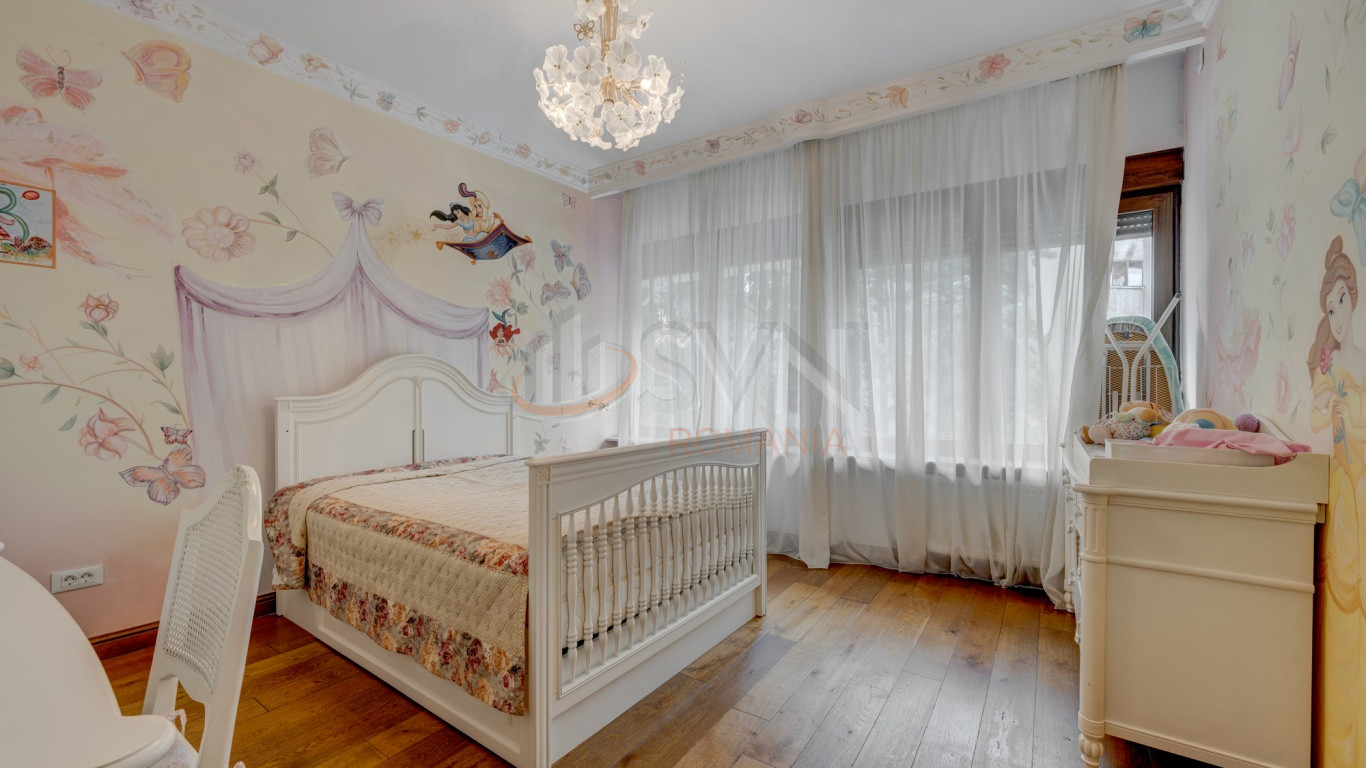 Apartament, 3 camere Bucuresti/Primaverii