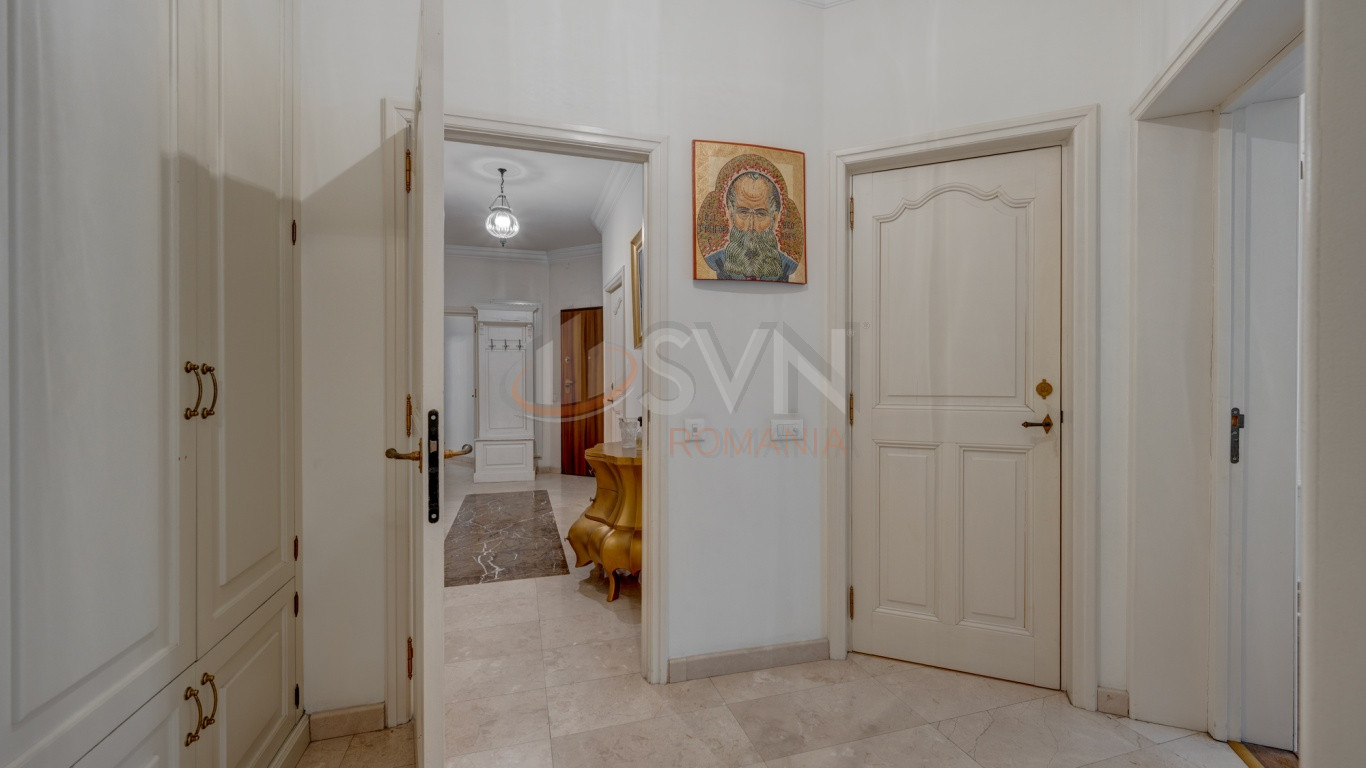 Apartament, 3 camere Bucuresti/Primaverii