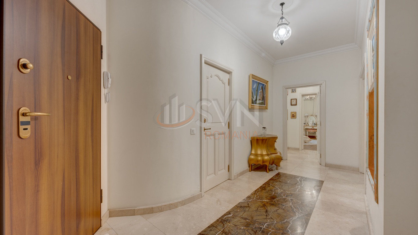 Apartament, 3 camere Bucuresti/Primaverii
