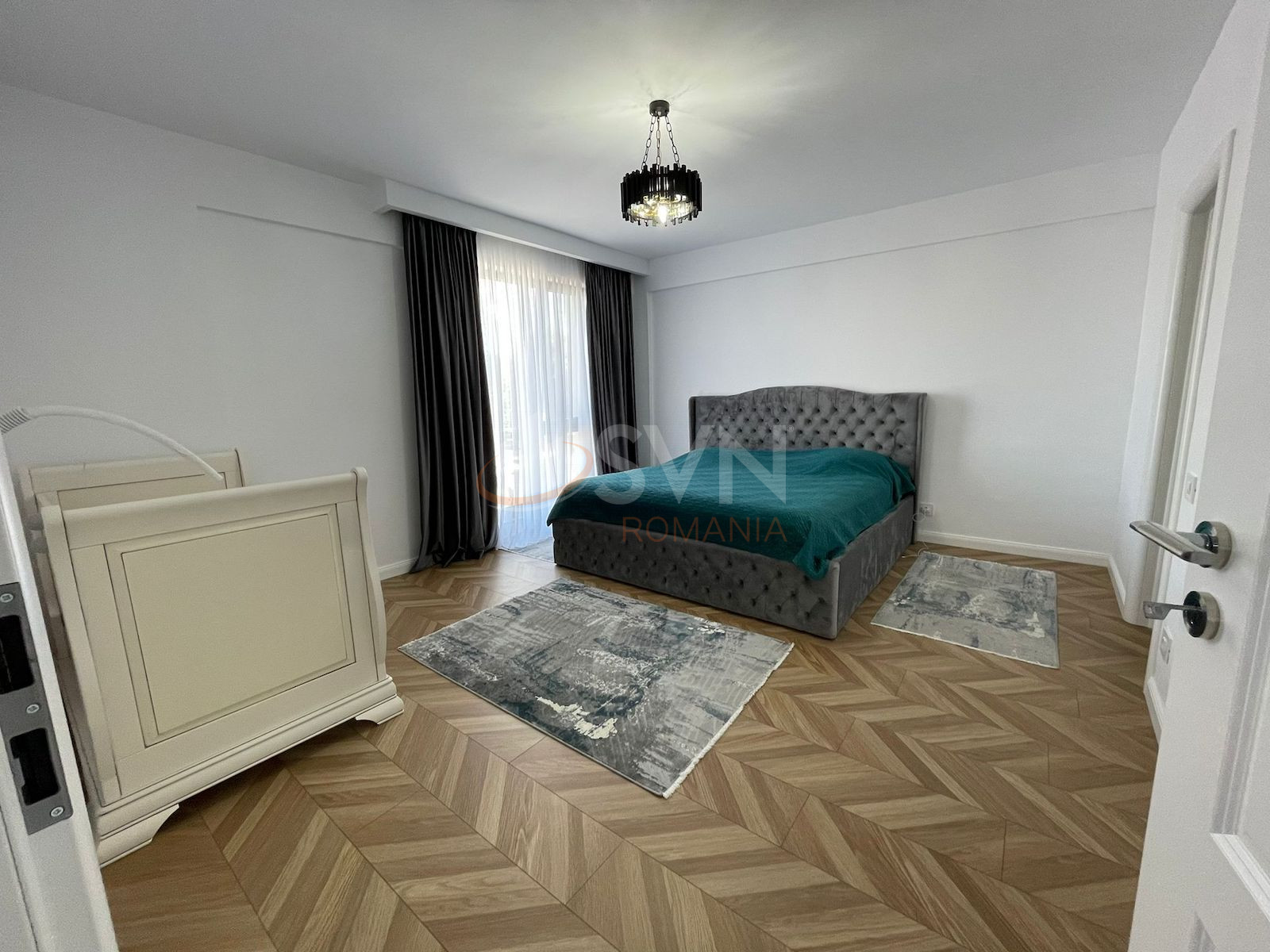 Apartament, 3 camere Bucuresti/Damaroaia