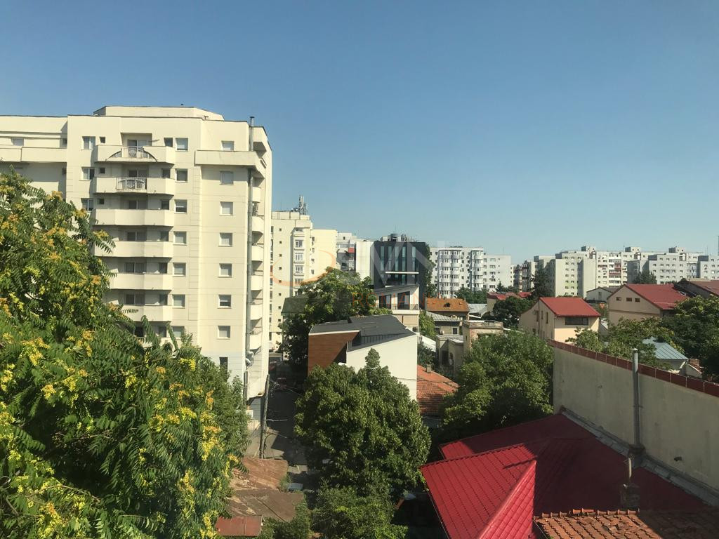 Apartament, 3 camere Bucuresti/1 Mai