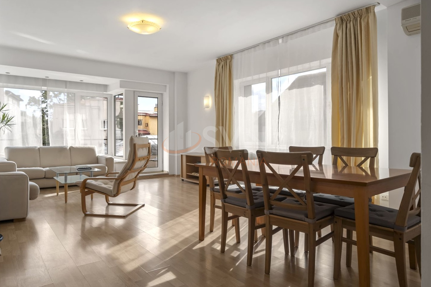 Apartament, 3 camere Bucuresti/Primaverii