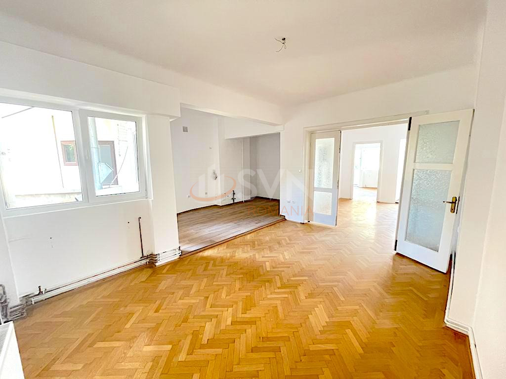 Apartament, 3 camere Bucuresti/Armeneasca