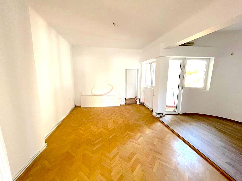 Apartament, 3 camere Bucuresti/Armeneasca