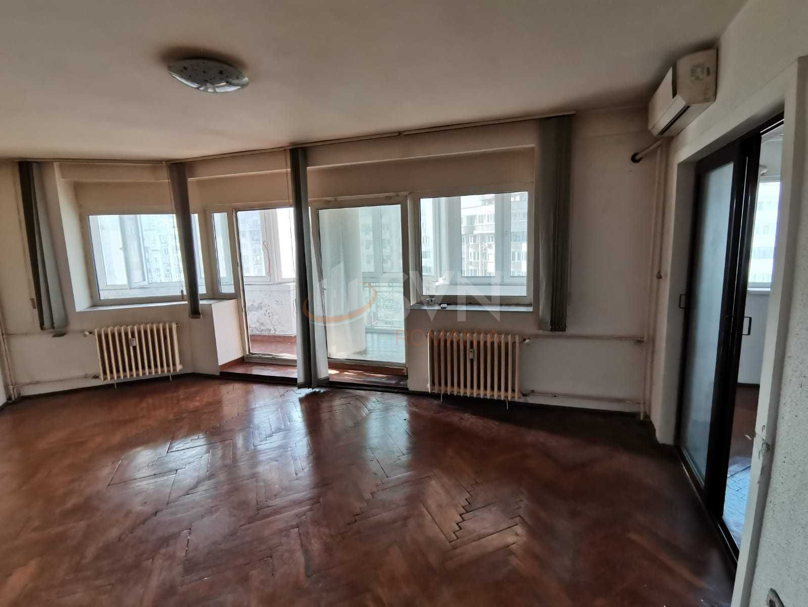 Apartament, 3 camere Bucuresti/Decebal