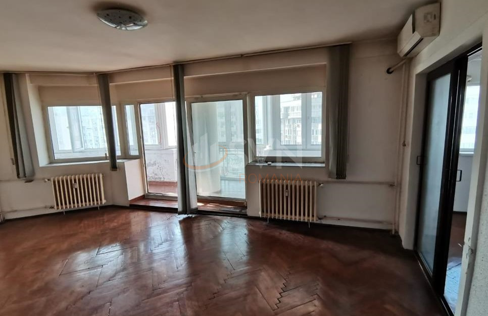 Apartament, 3 camere Bucuresti/Decebal