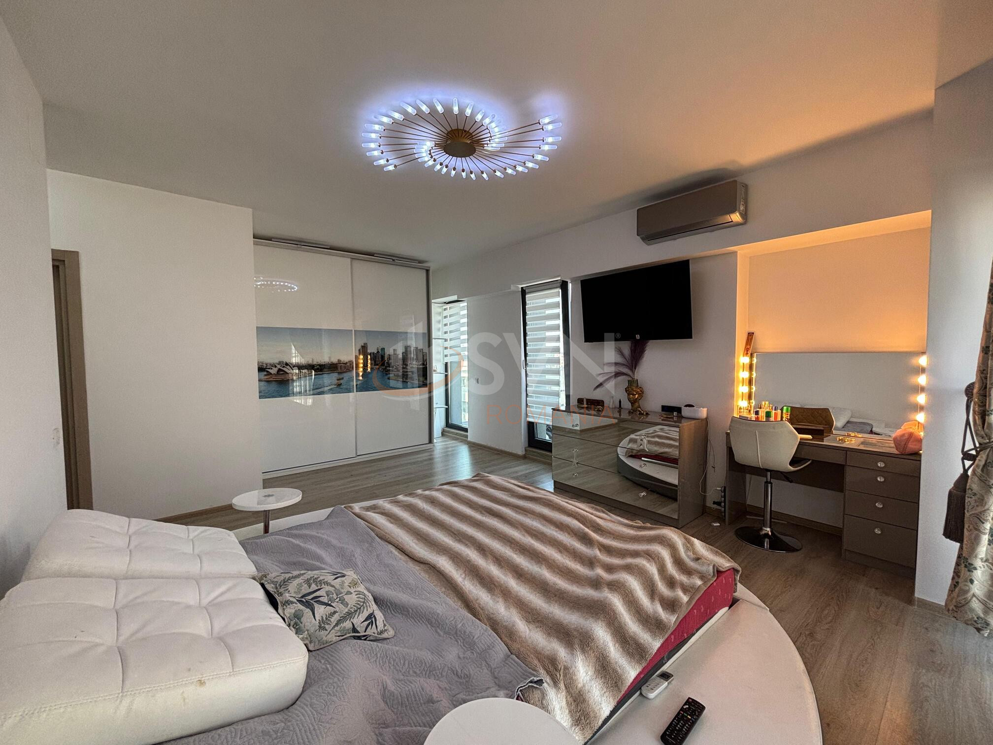 Apartament, 3 camere Bucuresti/Piata Victoriei