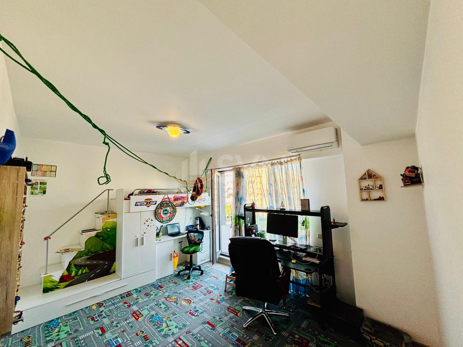 Apartament, 3 camere Bucuresti/Piata Victoriei