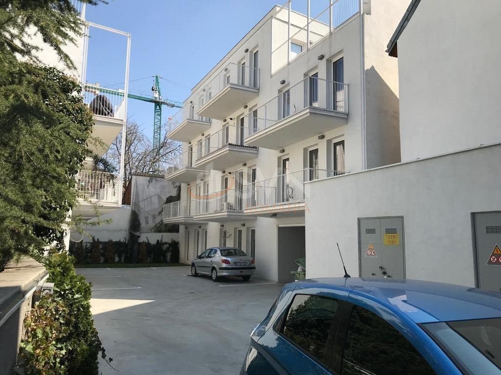 Apartament, 3 camere Bucuresti/Dacia