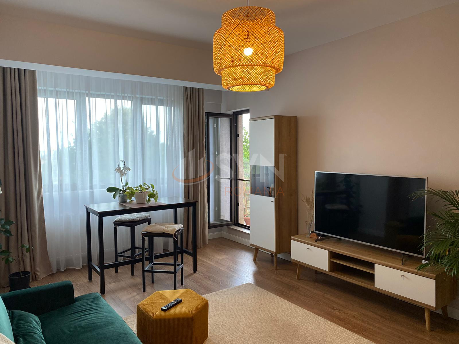 Apartament, 3 camere Bucuresti/Damaroaia