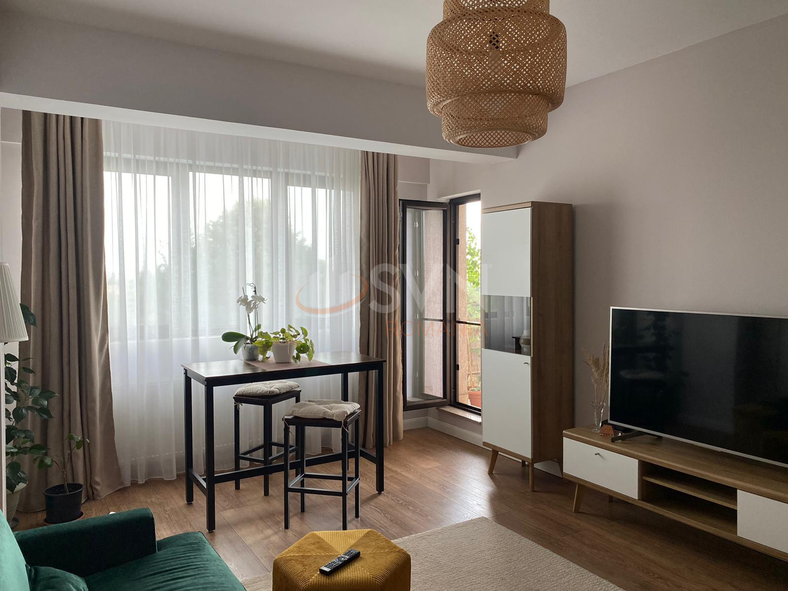 Apartament, 3 camere Bucuresti/Damaroaia