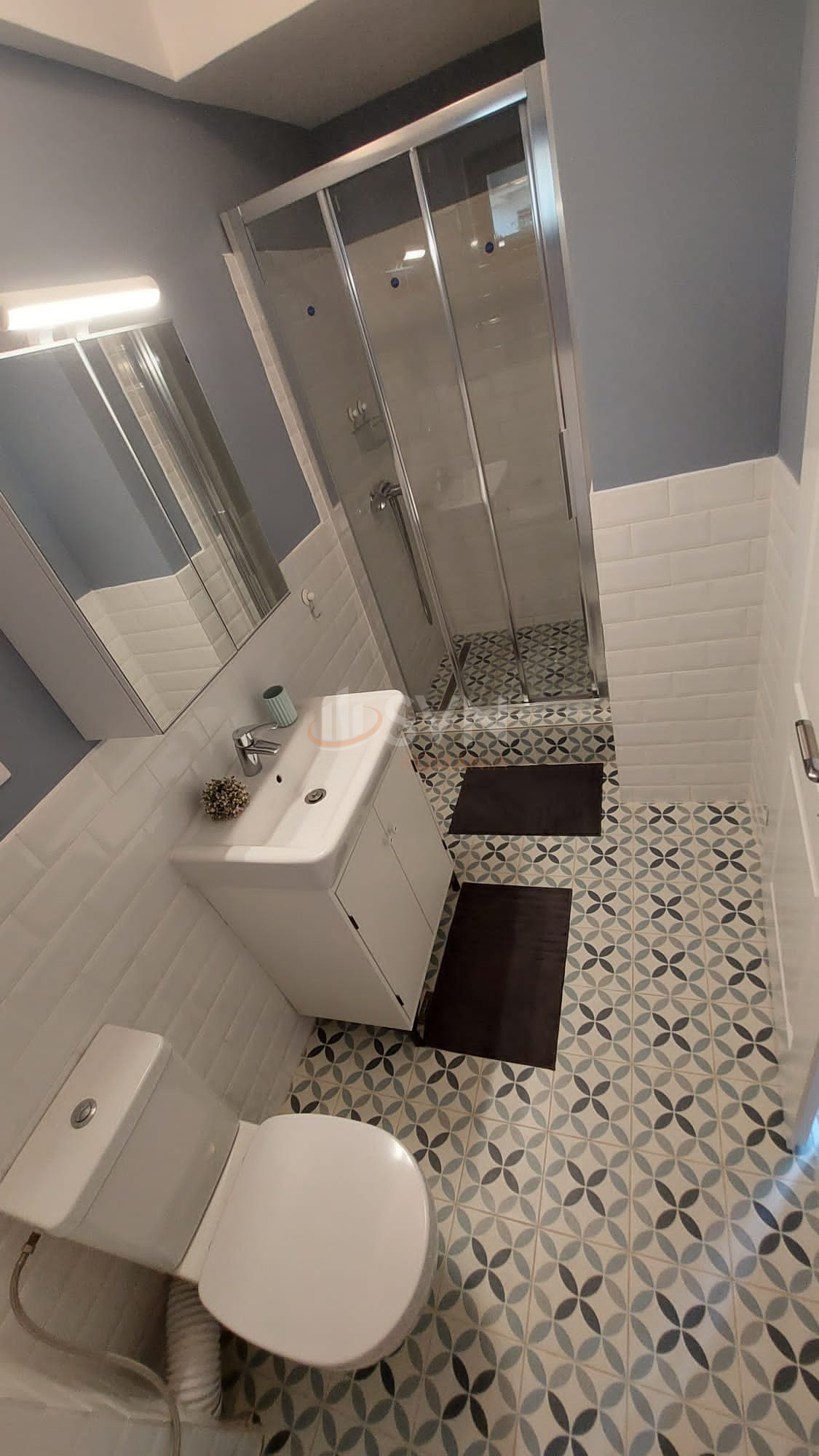 Apartament, 3 camere Bucuresti/Damaroaia