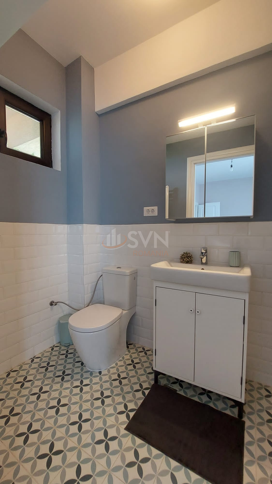 Apartament, 3 camere Bucuresti/Damaroaia