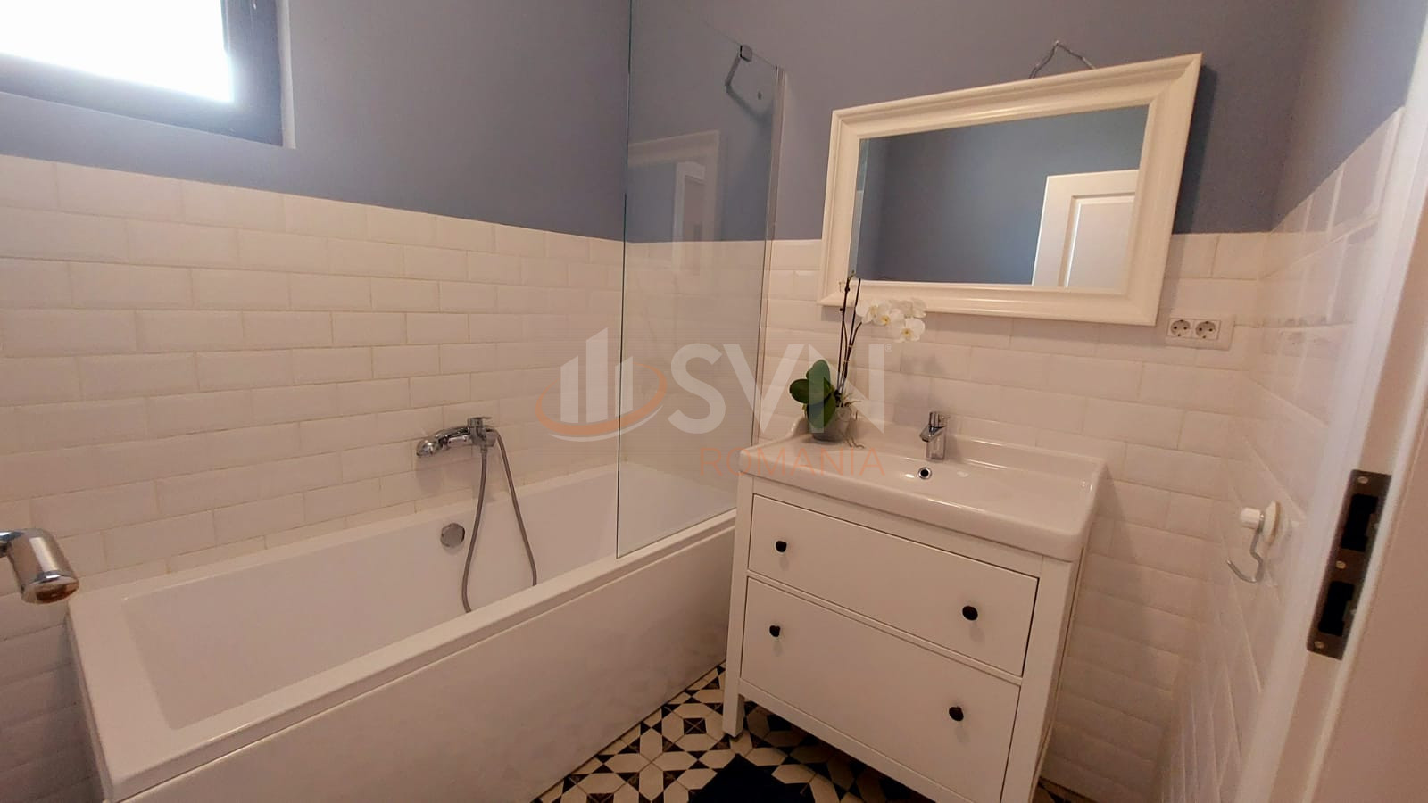 Apartament, 3 camere Bucuresti/Damaroaia