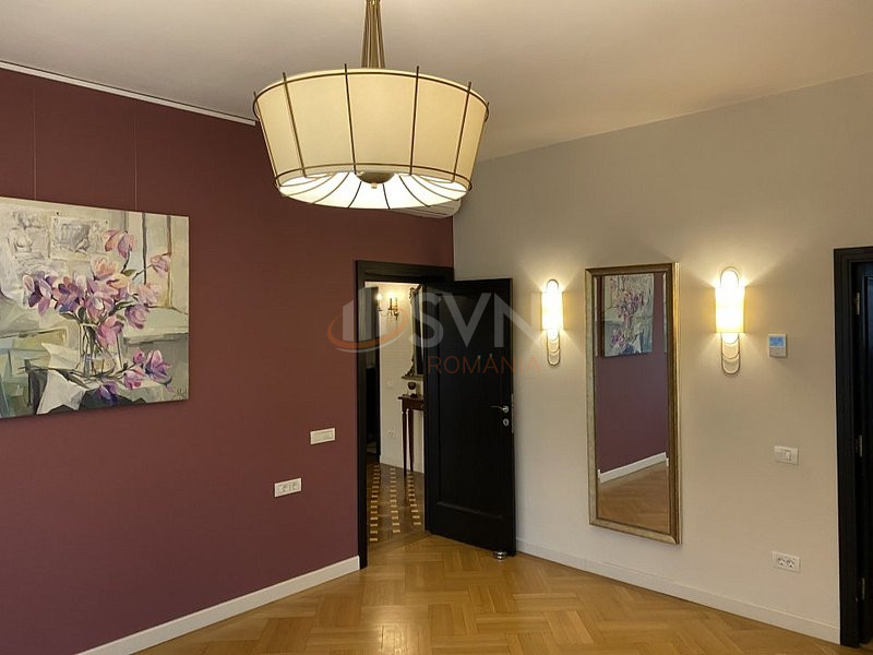 Apartament, 3 camere Bucuresti/Primaverii