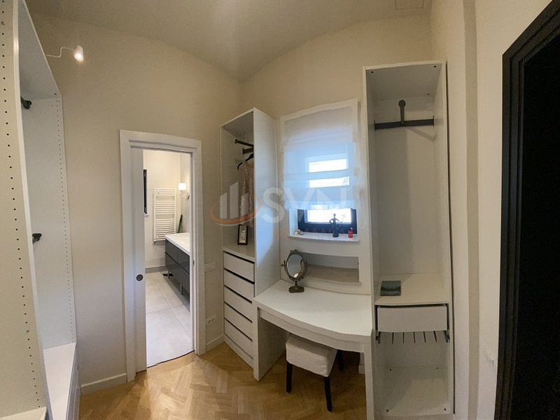 Apartament, 3 camere Bucuresti/Primaverii