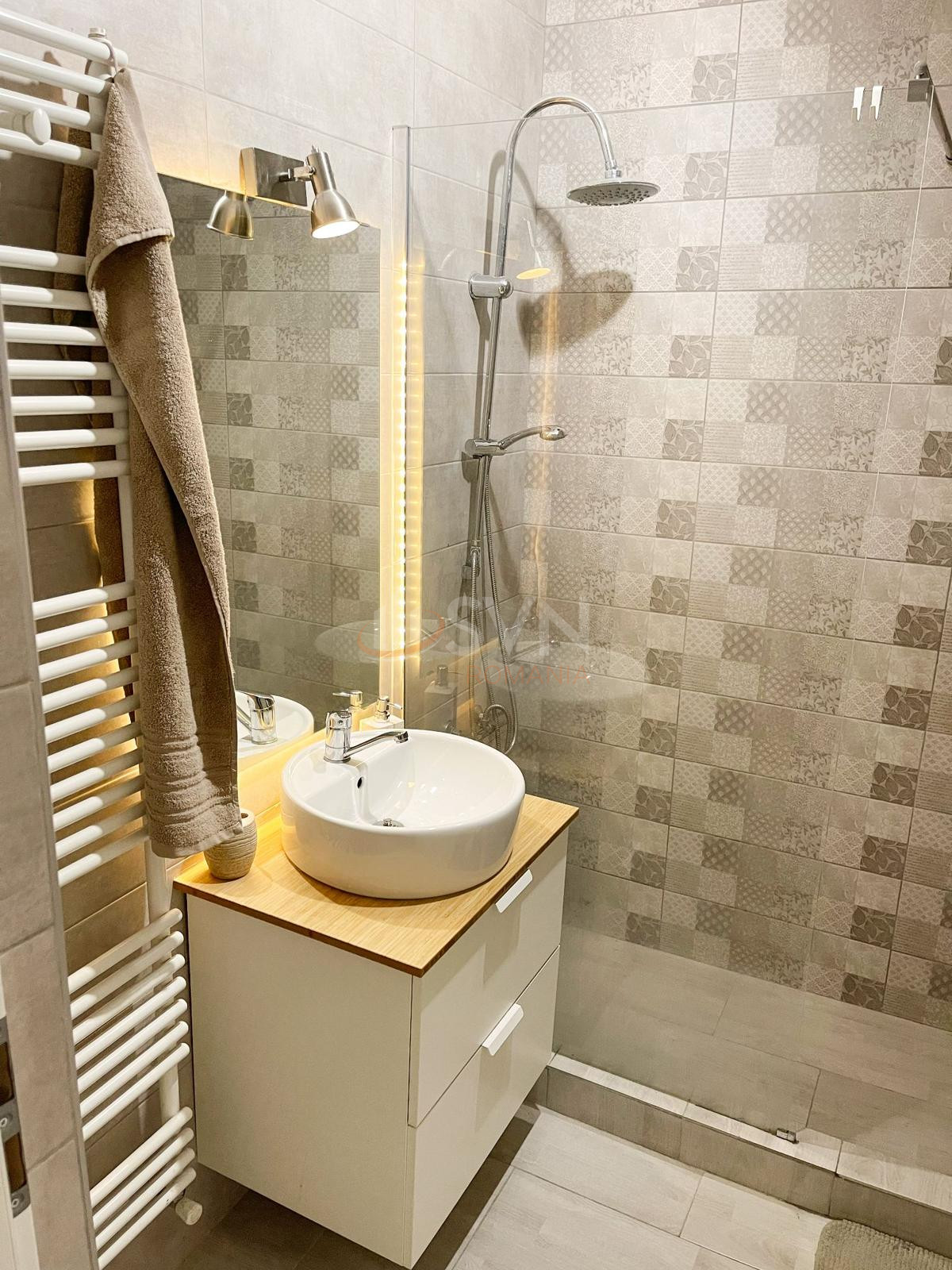 Apartament, 3 camere Bucuresti/Lujerului