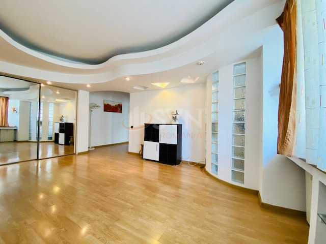 Apartament, 3 camere Bucuresti/Chisinau