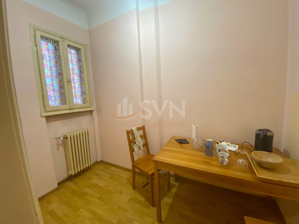 Apartament, 3 camere Bucuresti/Calea Victoriei