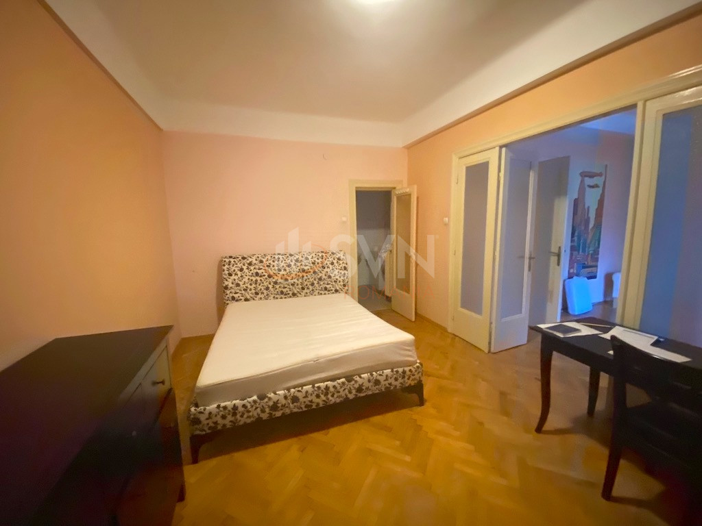 Apartament, 3 camere Bucuresti/Calea Victoriei