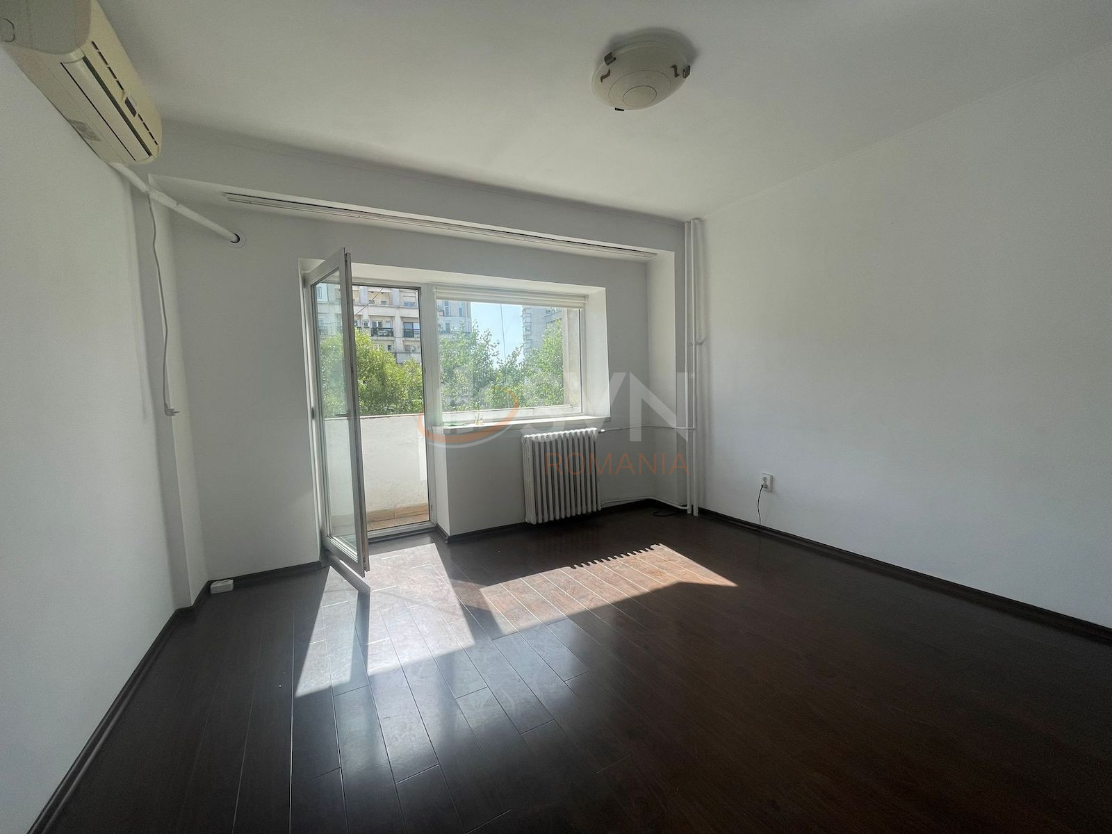 Apartament, 3 camere Bucuresti/Decebal
