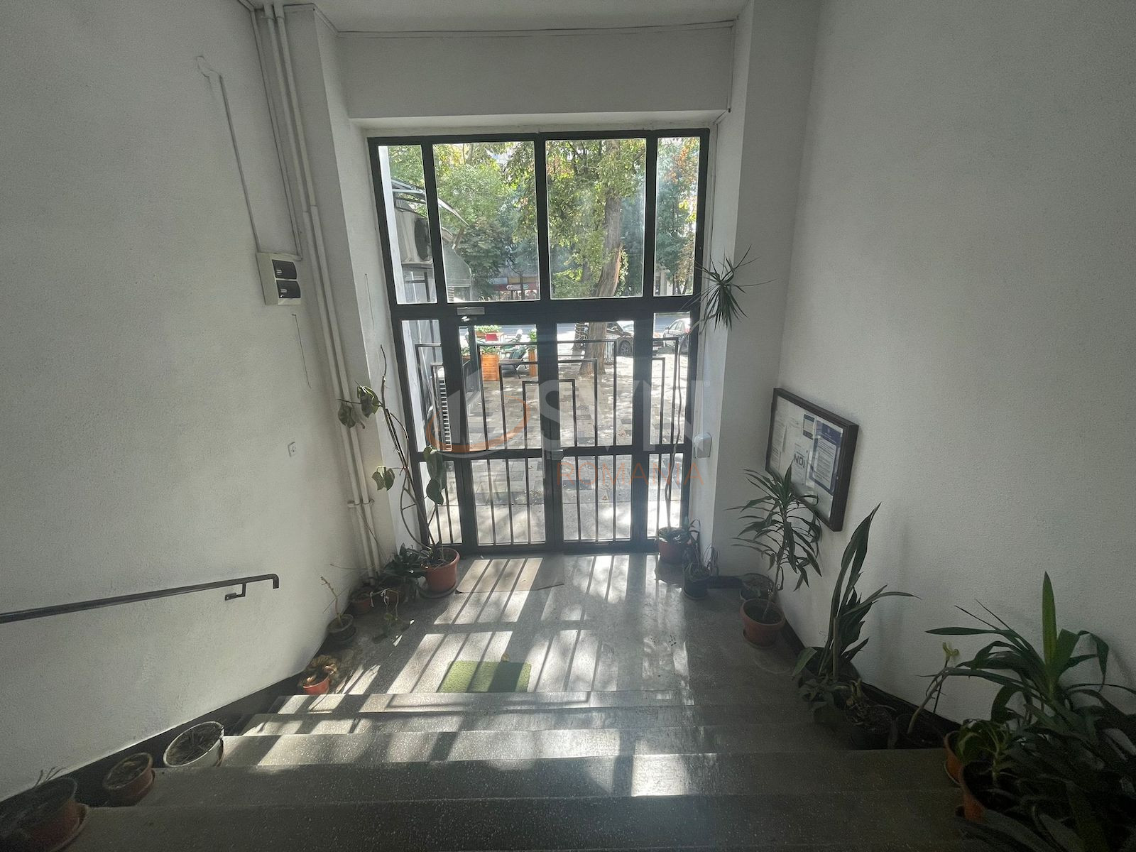 Apartament, 3 camere Bucuresti/Decebal
