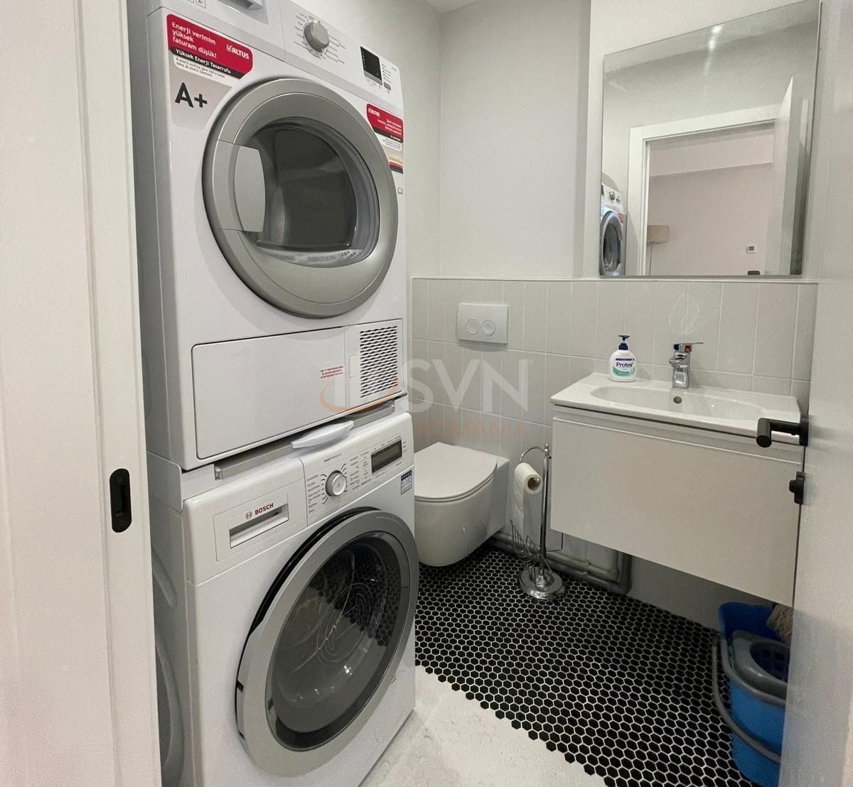 Apartament, 3 camere Bucuresti/Damaroaia