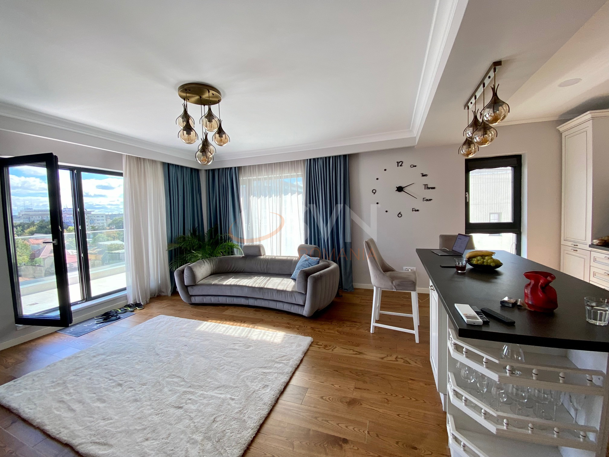 Apartament, 3 camere Bucuresti/Piata Victoriei