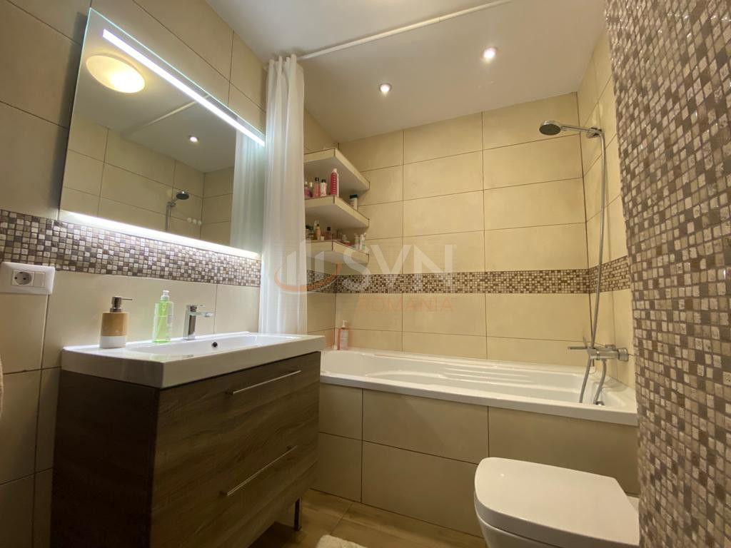 Apartament, 3 camere Bucuresti/Straulesti