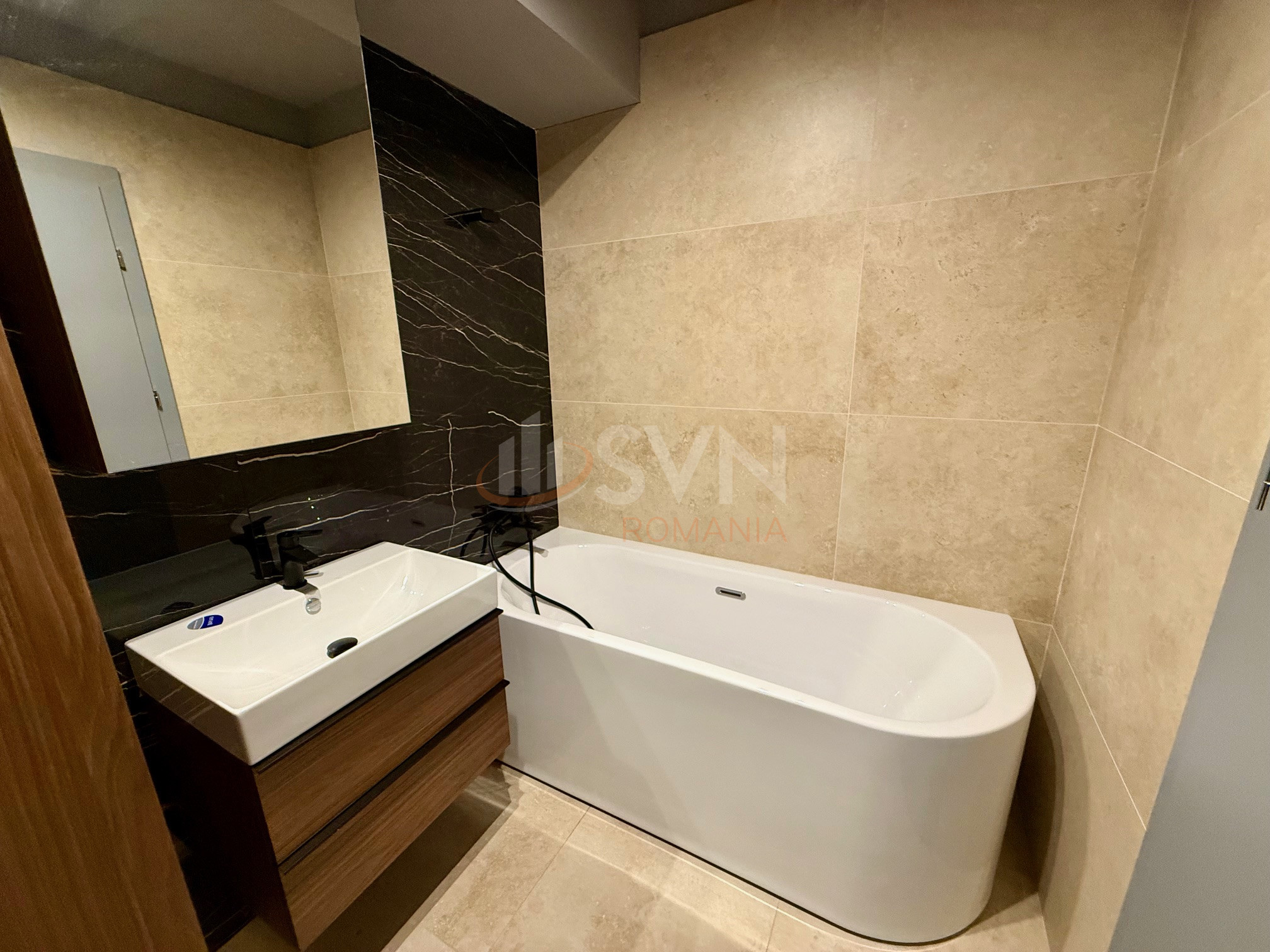 Apartament, 3 camere Bucuresti/Straulesti