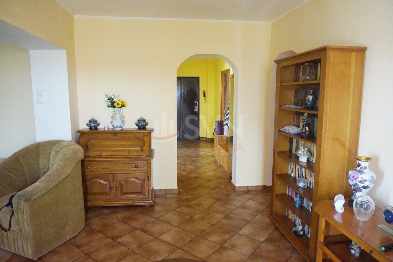 Apartament, 3 camere Bucuresti/Calea Calarasilor